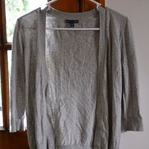 Light Cardigan perfect for Fall!